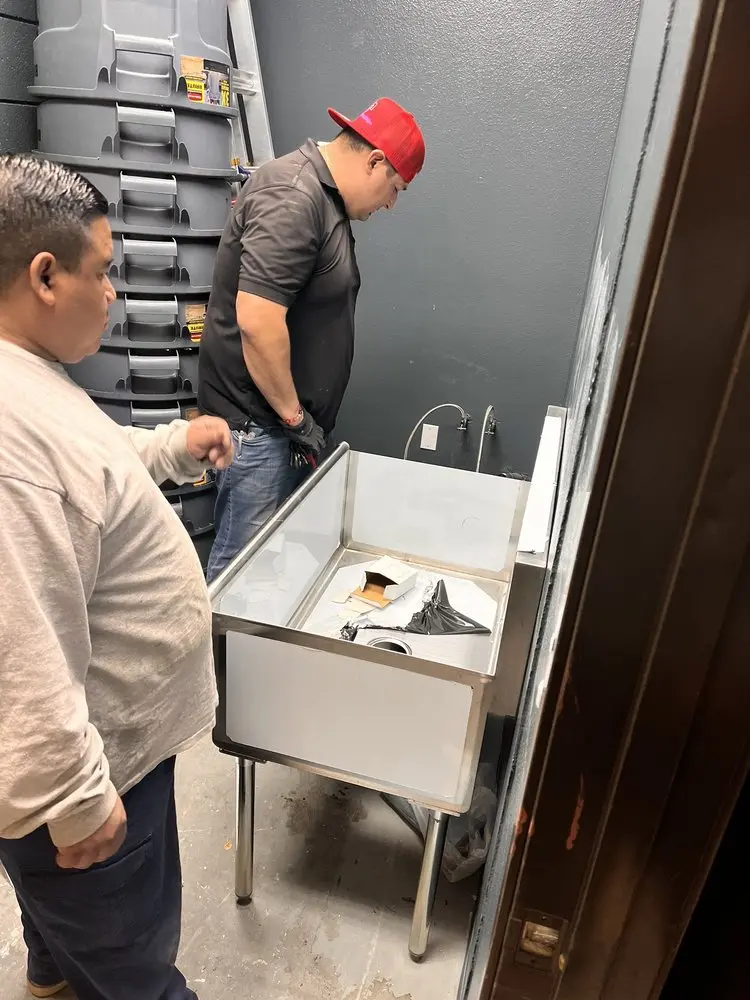 Commercial plumbing and sink installation in Tucson Estates